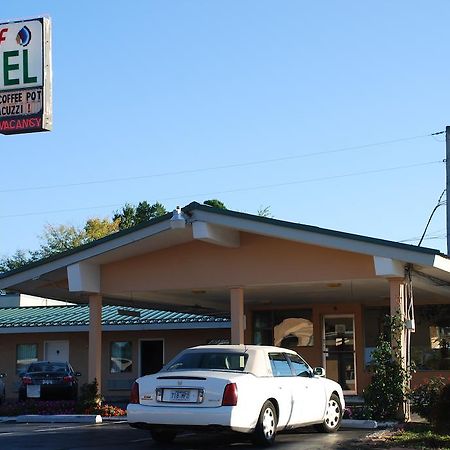 Chief Motel Fayetteville Exteriör bild