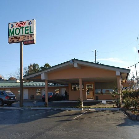 Chief Motel Fayetteville Exteriör bild